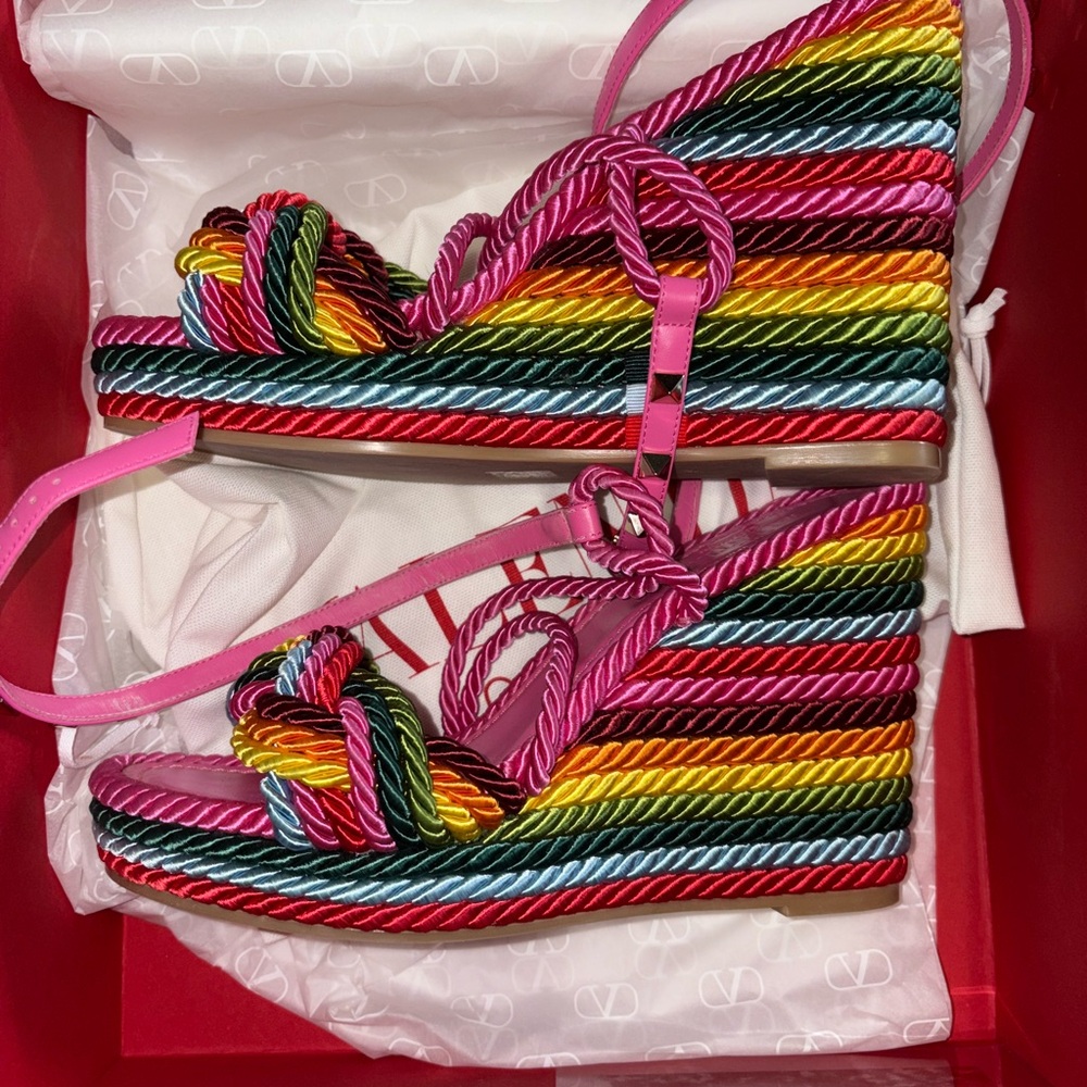 Valentino rainbow, textile wedges